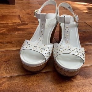 Naturalizer Riley wedges size 9